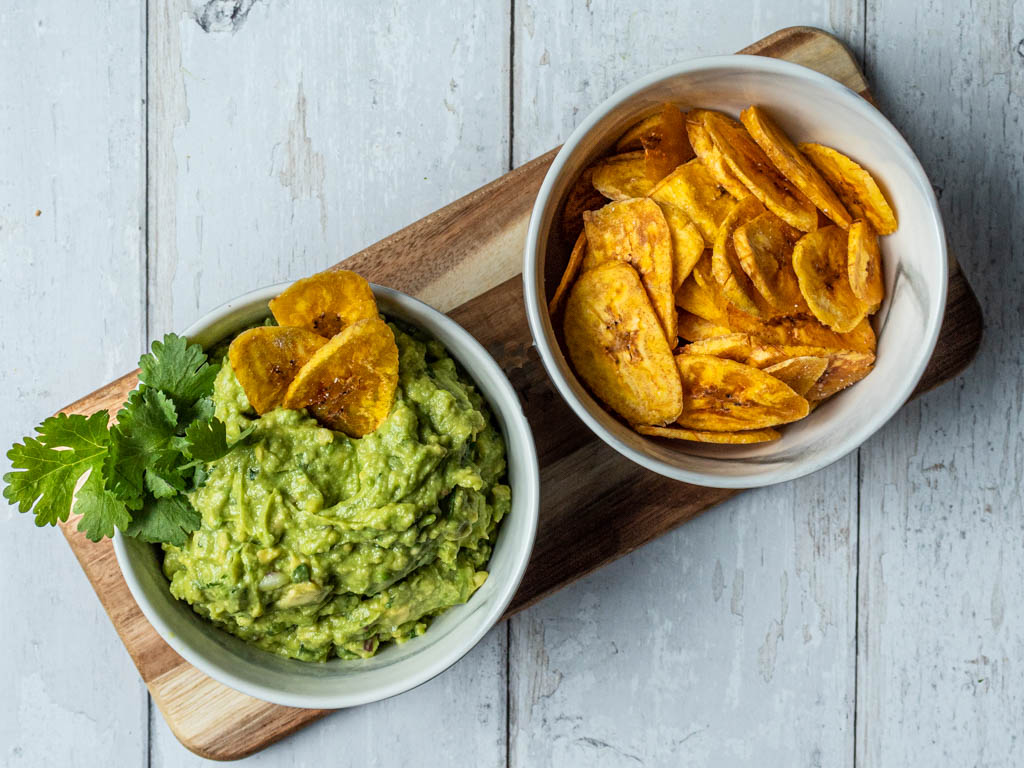 Guacamole with Plantain Chips Siriusly Hungry