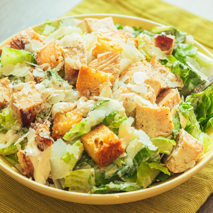 Easy, Delicious Chicken Caesar Salad Easy, Delicious Chicken Caesar Salad